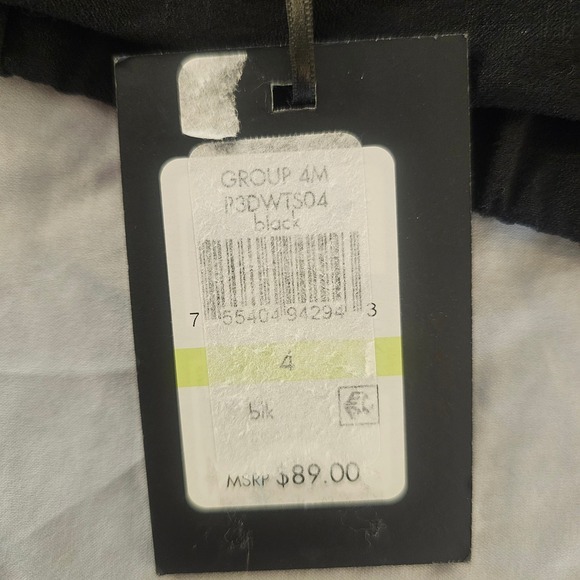 DKNY Women's Shorts Size 4 Black with White Stitching NWT  L145 - Picture 5 of 5